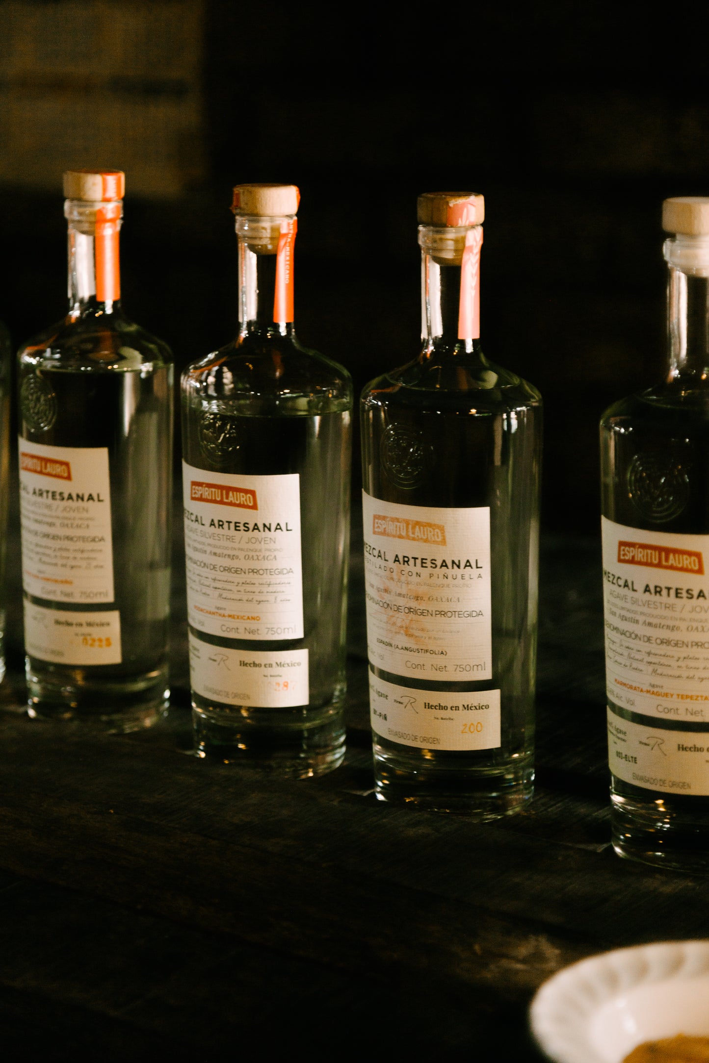 ESPÍRITU LAURO - SILVESTRE TOBALA MEZCAL